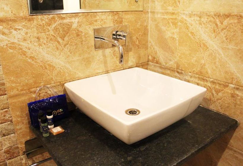 Hotel OYO Premium Camel's Back Road Kulri 3