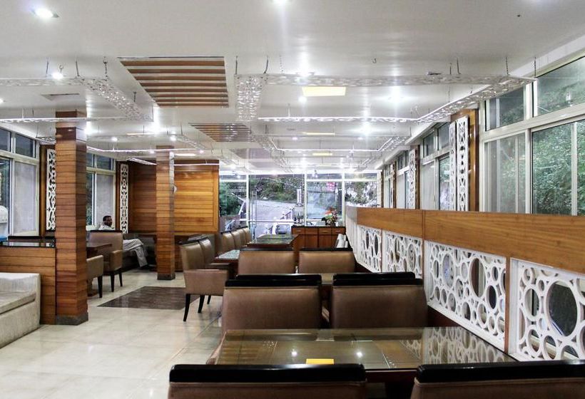 Hotel OYO Premium Camel's Back Road Kulri 6