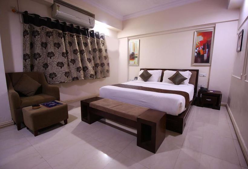 Hotel Oyo Rooms Phulchhab Chowk Rajkot Gujarat