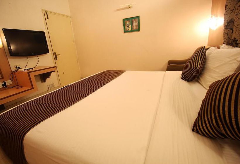 Hotel Oyo Rooms Phulchhab Chowk 9