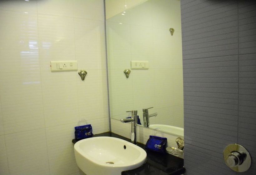 Hotel Oyo Premium Nashik Mumbai Highway 2