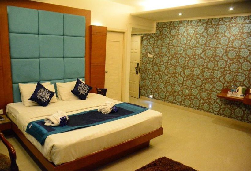 Hotel Oyo Premium Nashik Mumbai Highway 3
