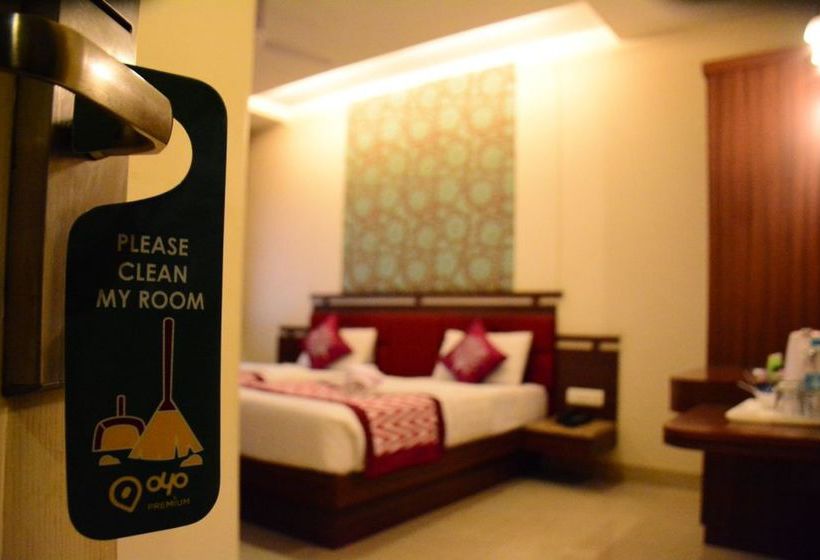 Hotel Oyo Premium Nashik Mumbai Highway 5