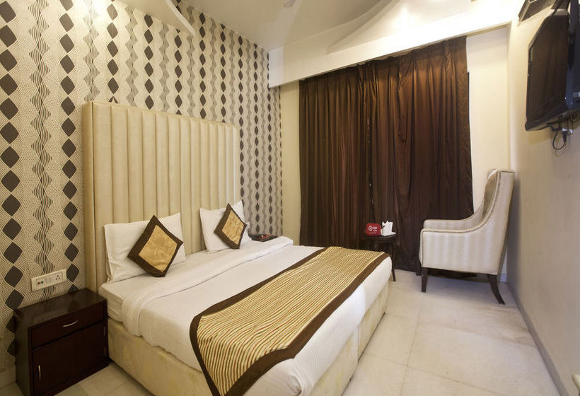 Hotel OYO Rooms Noida City Centre 196 16