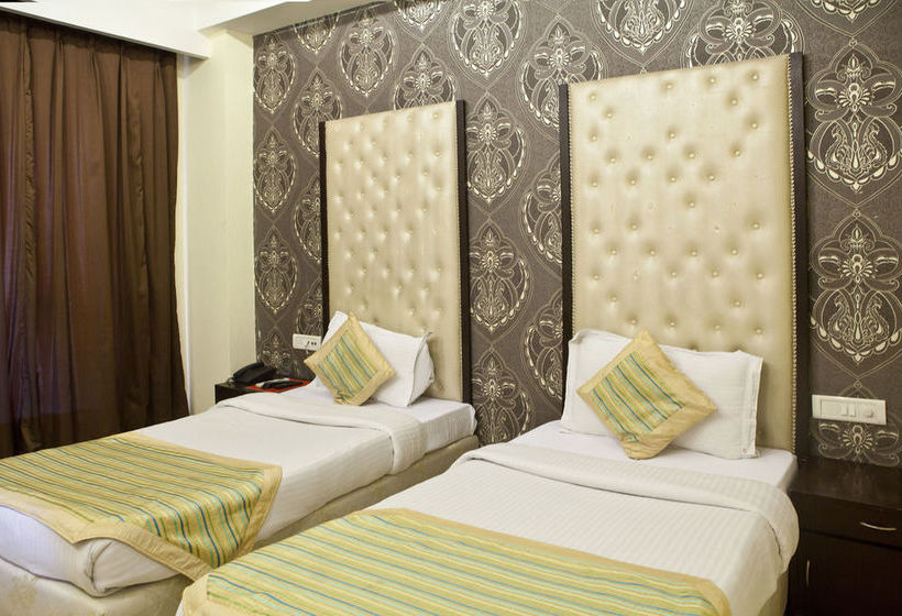 Hotel OYO Rooms Noida City Centre 196 18