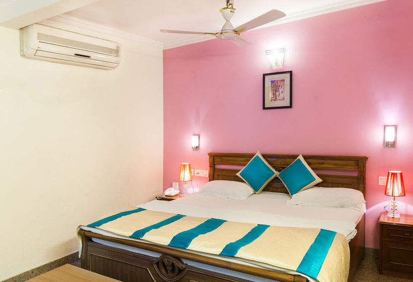 Hotel OYO Rooms Noida City Centre 196 19