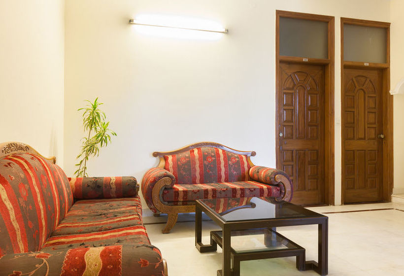 Hotel OYO Rooms Noida City Centre 196 6