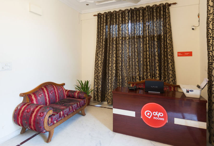 Hotel OYO Rooms Noida City Centre 196 8