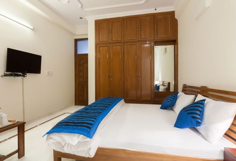 Hotel OYO Rooms Noida City Centre 196 9