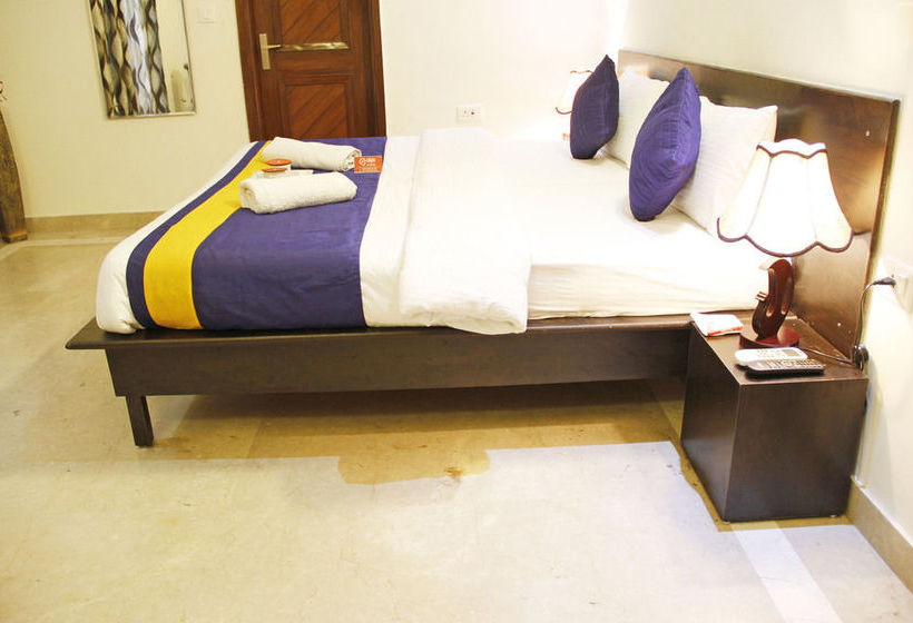 Hotel Oyo Rooms Noida City Centre 208 11