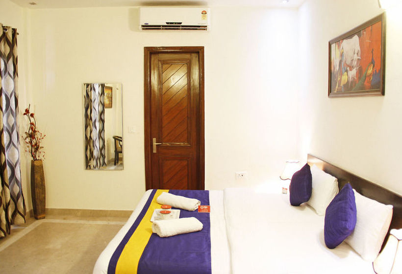 Hotel Oyo Rooms Noida City Centre 208 15
