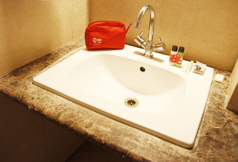 Hotel Oyo Rooms Noida City Centre 208 4