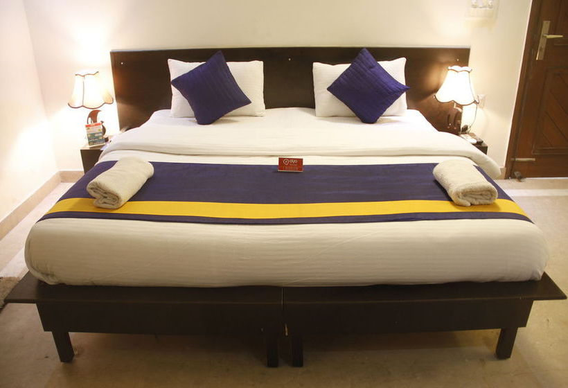 Hotel Oyo Rooms Noida City Centre 208 9