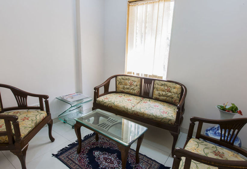 Hotel Oyo Rooms Military Road Marol 1 10