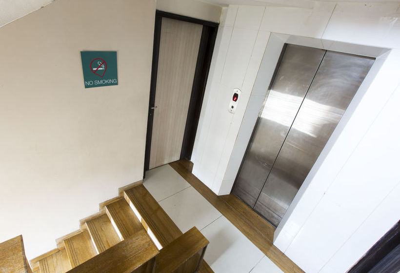 Hotel Oyo Rooms Military Road Marol 1 13