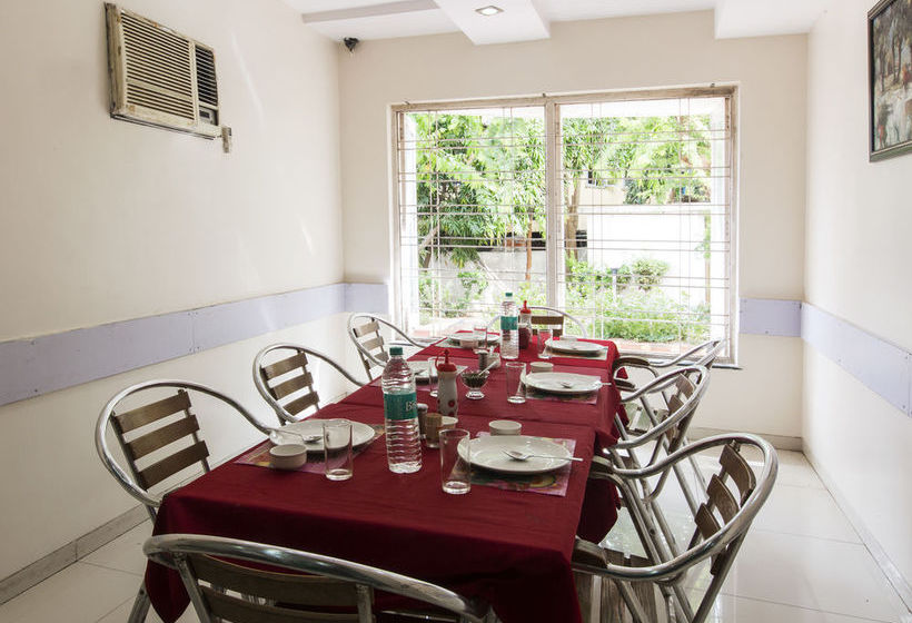 Hotel Oyo Rooms Military Road Marol 1 9