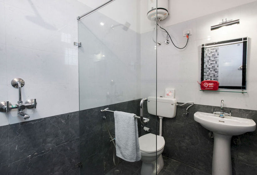 Hotel Oyo Rooms World Trade Park 2