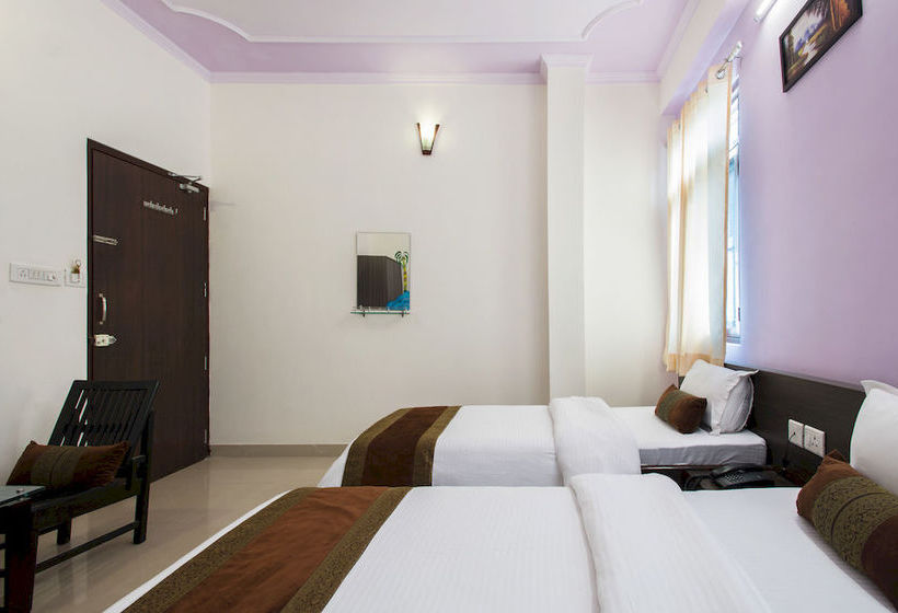 Hotel Oyo Rooms World Trade Park 4