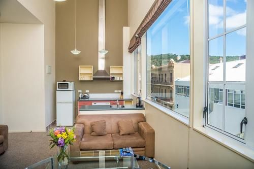 Courtenay Village 10