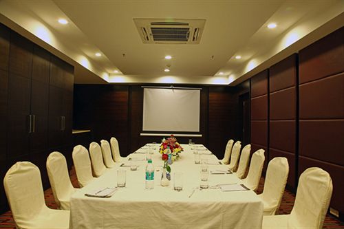 Hotel Minerva Grand Kondapur 8