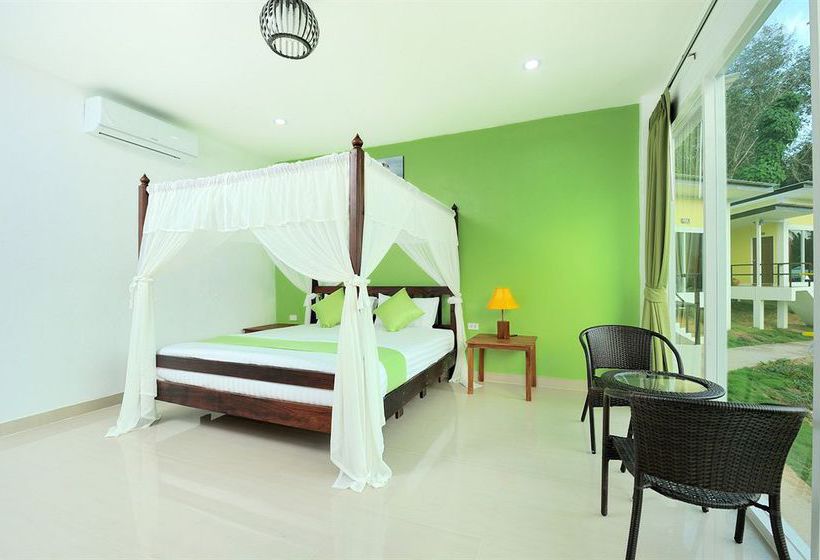 Phi Phi Chang Grand Resort & Spa 15