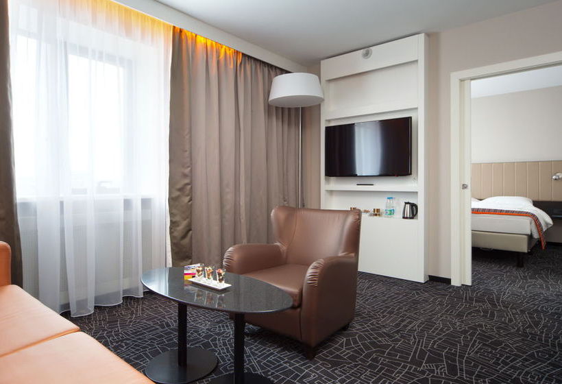 Hotel Demidov Plaza 18