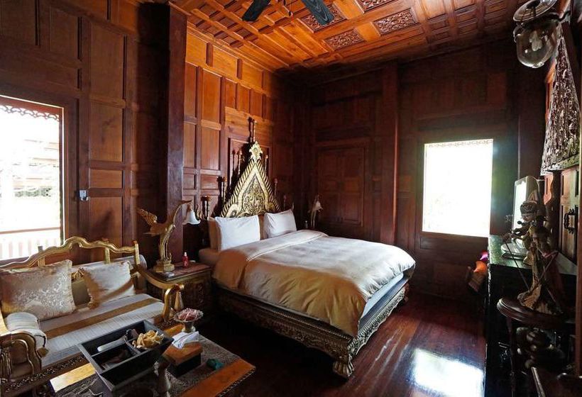 Hotel Royal Thai Villas 16
