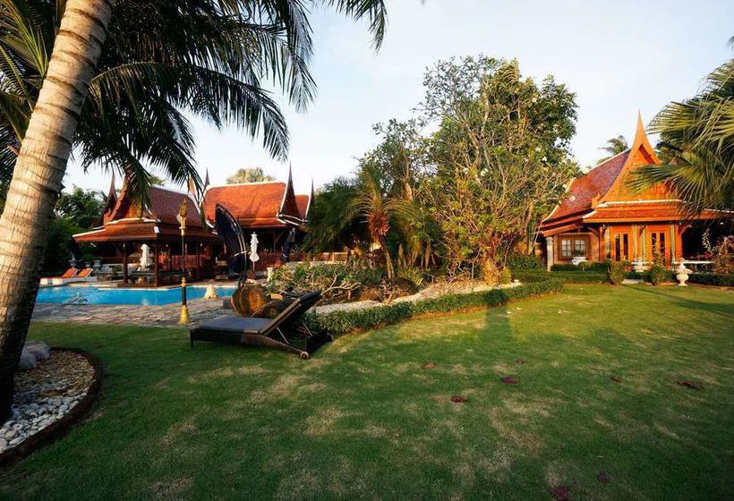 Hotel Royal Thai Villas 20