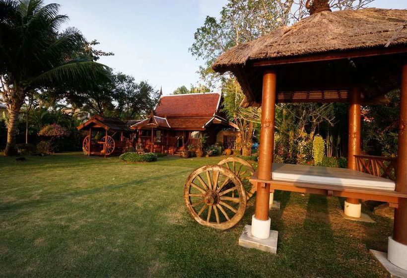 Hotel Royal Thai Villas 8