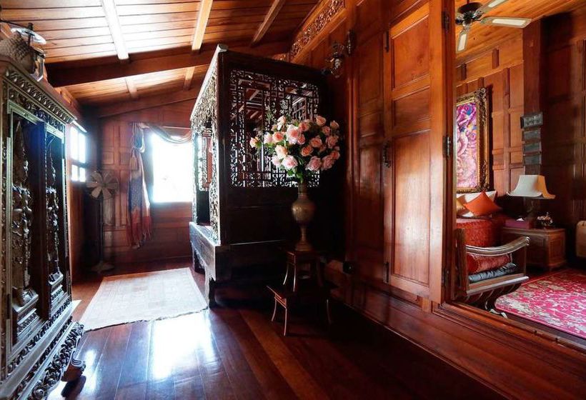 Hotel Royal Thai Villas 9