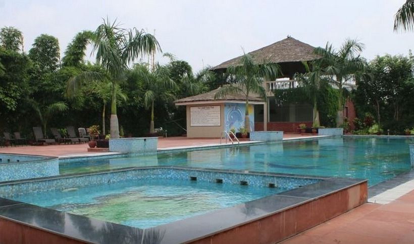 Hotel Oyo Premium Corbett In Dhela Road 6