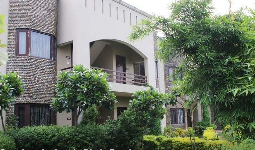 Hotel Oyo Premium Corbett In Dhela Road 9