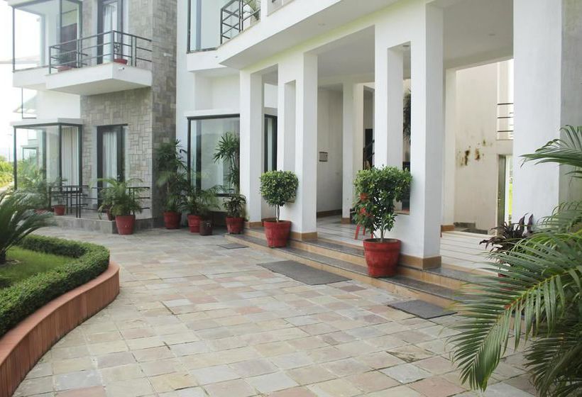 Hotel Oyo Premium Corbett Jhirna 13