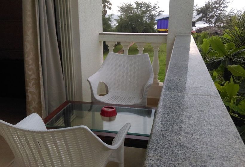 Hotel Shining Sand 14