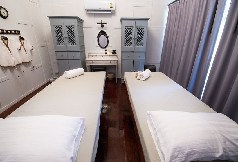 Hostel Dorm Of Happiness By Tharaburi Resort 13