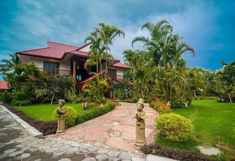 Pensión Little Teak Home Stay San Sai Chiang Mai