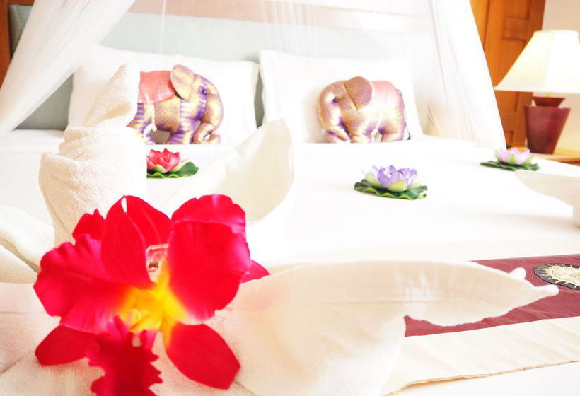 Hotel Your Place Inn