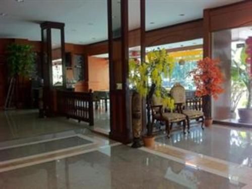 River Grand Hotel Hat Yai 12