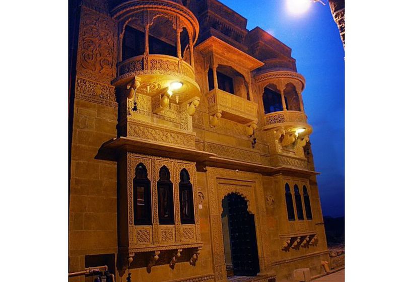 Hotel Vista Roms At Bera Road 8