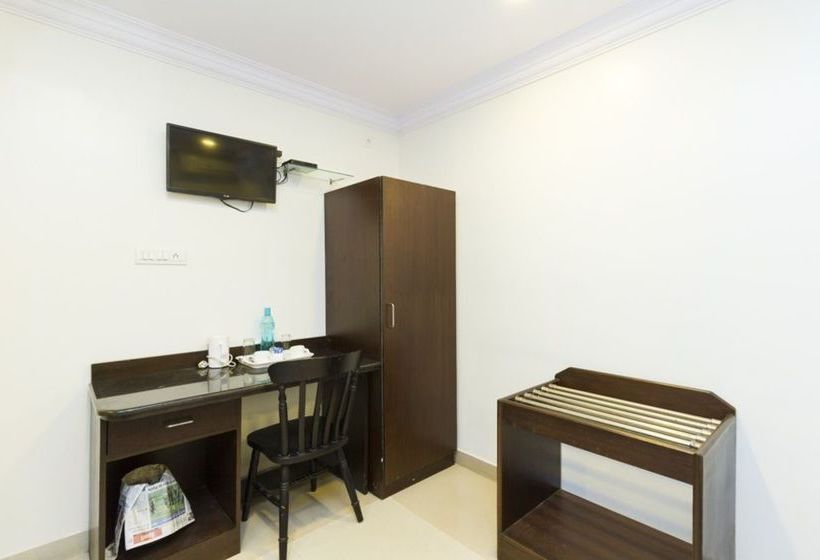 Hotel Oyo Premium Iisc New Bel Road 11