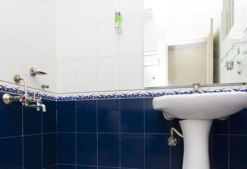 Hotel Oyo Premium Iisc New Bel Road 12