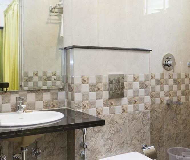 Hotel Oyo Premium Iisc New Bel Road 13