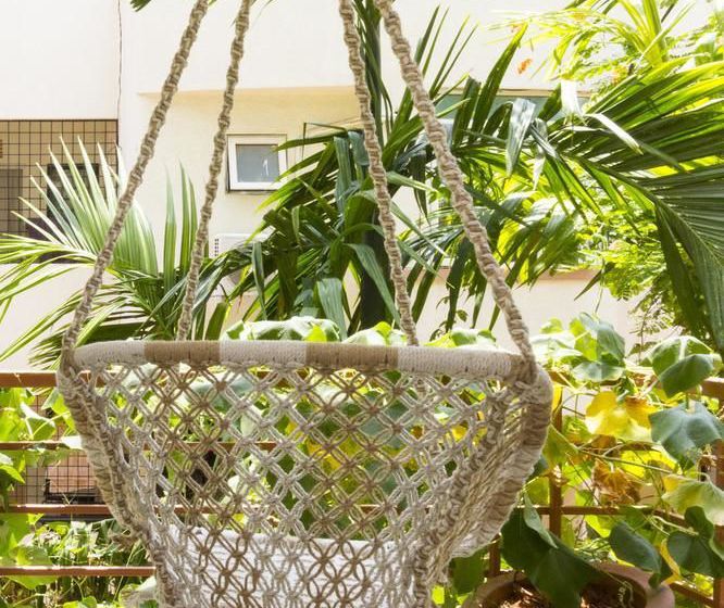 Hotel Oyo Premium Iisc New Bel Road 14