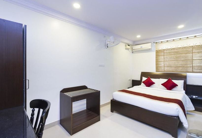 Hotel Oyo Premium Iisc New Bel Road 9