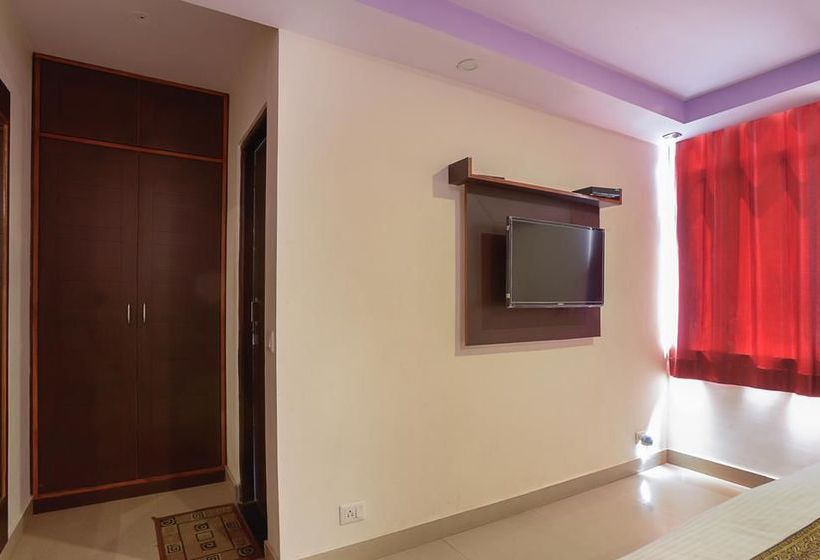 Hotel Oyo Premium Jaipur Airport 9