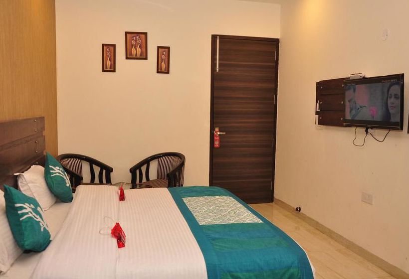 Oyo Rooms Hotel Lane 2 12