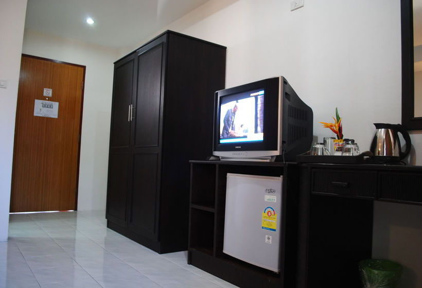 Hotel Baan Kata Maytha Karon Beach