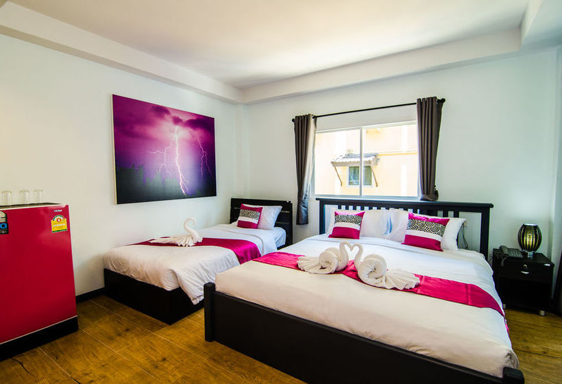 Colora Hotel Phuket 13