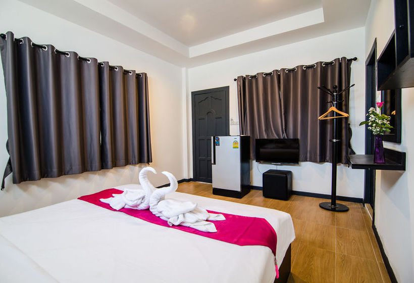 Colora Hotel Phuket 19