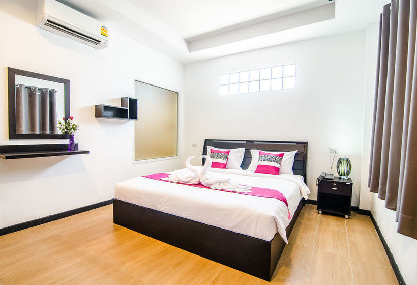 Colora Hotel Phuket 4